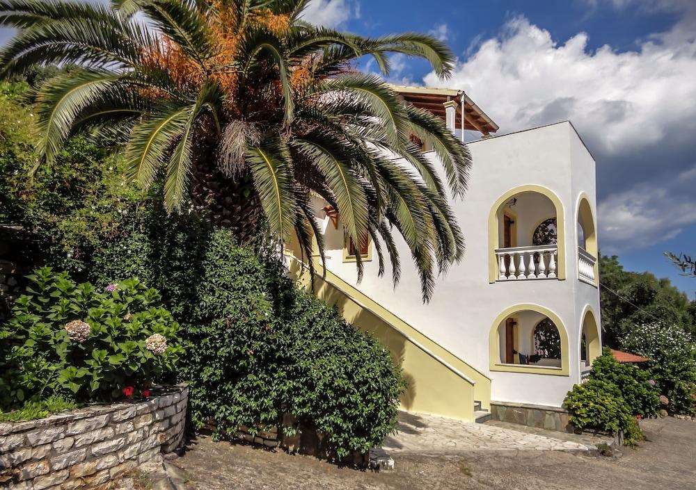 Dionysos Apartments Apraos Buitenkant foto