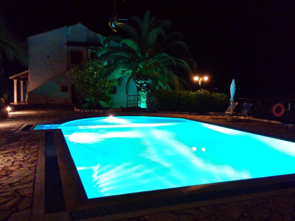 Dionysos Apartments Apraos Kamer foto
