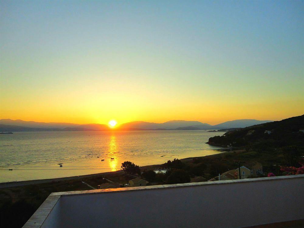 Dionysos Apartments Apraos Buitenkant foto